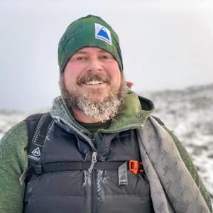 Meet your Posher, Adam